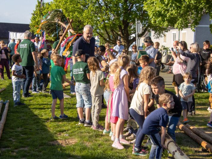 Mittwoch, 30. April 2025,  Maibaum aufstellen